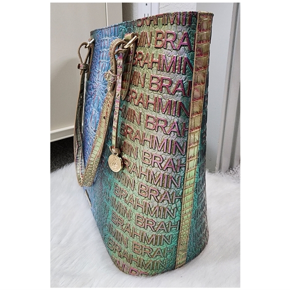 NWT Brahmin Ezra Multi Adama Geniune Leather w/dustbag - Picture 3 of 10